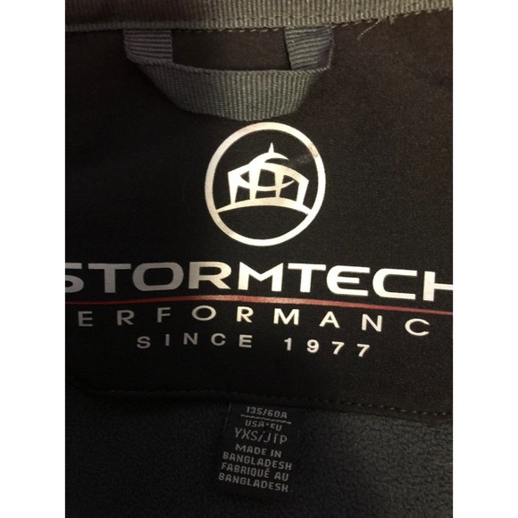 Stormtech 4-5 black light jacket - Picture 6 of 6